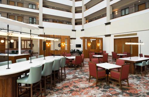 North Charleston Hotel | Embassy Suites North Charleston Airport Hotel Convention