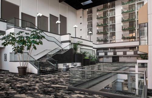 Winston - Salem Hotel | Embassy Suites Winston-Salem