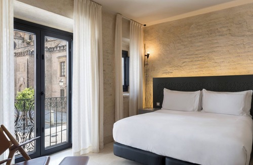 Santa Cruz Hotel | EME Catedral Mercer Hotel