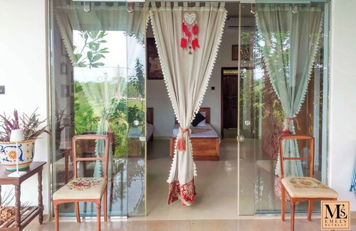 Boossa Hotel | Emel's Retreat Hotels in Galle
