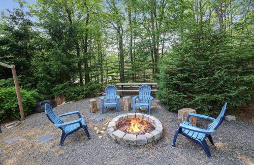 Long Pond House | Emerald Escape Lake, Theater, Game Room & More!