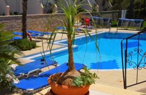 Malia Apartment | Emerald Hotel