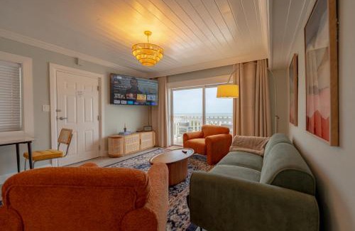 Belleair Beach Apartment | Emerald on the Water - Formerly Belleair Beach Club