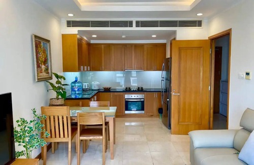 Phuong 6 Hotel | Emerald Pavillon Suites Saigon
