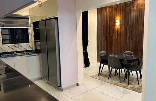Benin City Hotel | Emiez Apartment and Hotel