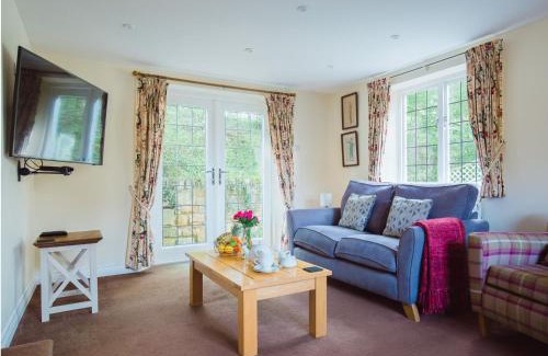 Winchcombe House | Emma Dent