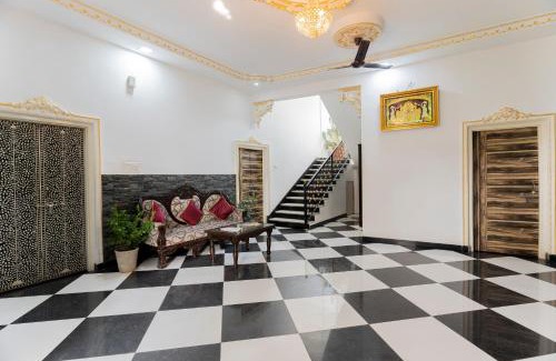 Udaipur Hotel | Emperor Palace A Heritage villa
