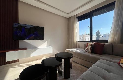 Casablanca Apartment | Emplacement Central & Lumineux au Coeur De Casablanca Près Du Tramway 1 minute du Bd Abdelmoumen Maarif et 5 Minutes de Bab Marrakech et Centre Ville