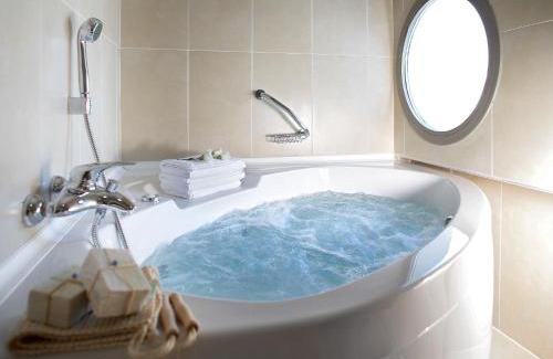 Marmaris City Center Hotel | Emre Beach & Emre Hotel