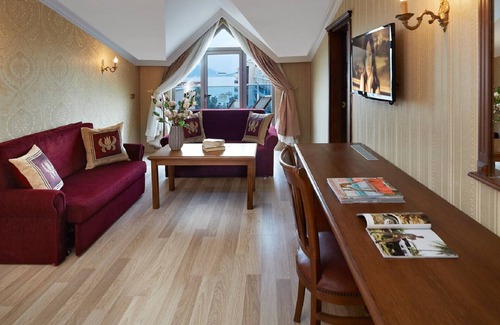 Marmaris City Center Hotel | Emre Beach & Emre Hotel