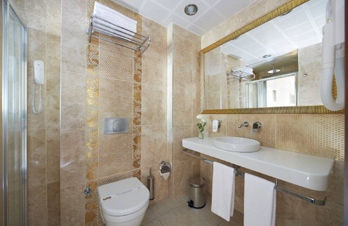 Marmaris City Center Hotel | Emre Beach & Emre Hotel