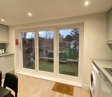 Stratford House | En-suite near Stratford in a guesthouse