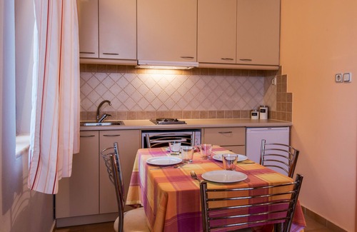 Kiparissia House | Enastron Villas