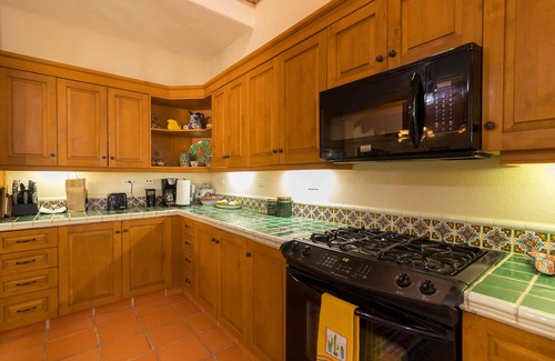 Nopolo House | Enchanting couple steps from Community Pool, Bikes available In Loreto Bay