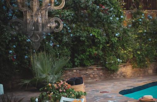 Klein Windhoek Villa | ENCHANTING SELF-CATERING VILLA with QUEEN BED AT BOKMAKIERIE VILLAS