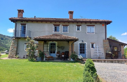 Mornese Villa | Enchanting Villa, Wonderful Sunset, Private Pool, WIFI,Dogs Allowed,FencedGarden