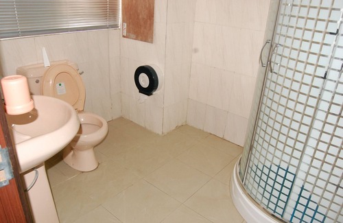 Oshodi-Isolo Hotel | Encore Lagos Hotels & Suites