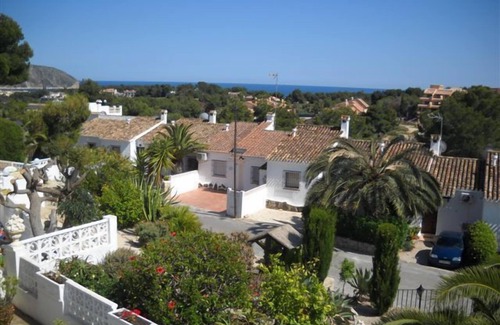 Pinar del Advocat House | End bungalow, sea view, communal pool, internet, smart TV, air conditioning, winter offers