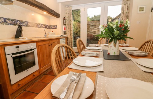 Grassington Cottage | END COTTAGE, pet friendly, character holiday cottage in Grassington