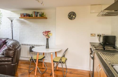 Tunstead House | End Retreat