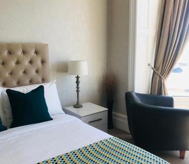 Barmouth House | Endeavour Guest House