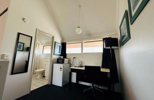 Surfers Paradise Apartment | Enderley Gardens Resort