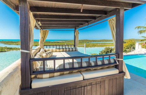 Ocean Point Villa | Endless Ocean Views, Amazing sunsets, pool,kayaks, pool table and games!