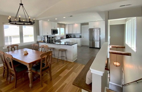 Alligator Point House | Endless Summer Beachfront! 4 bd/3 bathroom