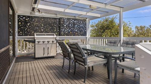 Lake Wangary House | Endymion Is Ideally Situated On The Esplanade