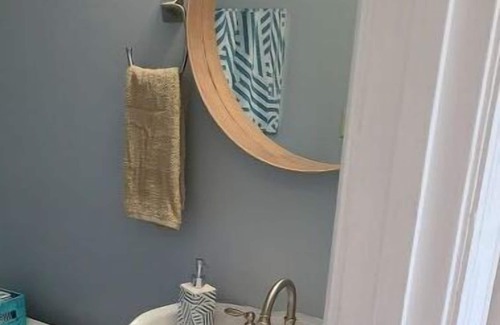 Saint Cloud House | Enjoy a cottage experience in a historical city.