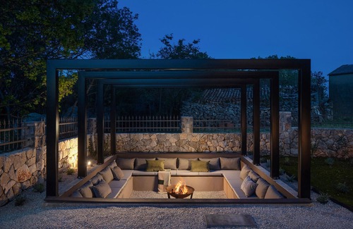 Garica House | Enjoy a fantastic vacation in this attractive vacation home with pool and sauna.