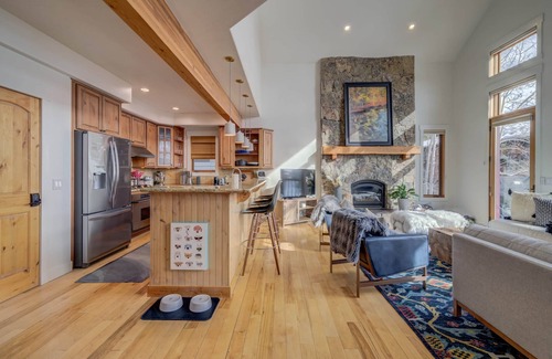Steamboat Springs Ski Chalet | Enjoy a Fun Family Jaunt to Escape Chalet
