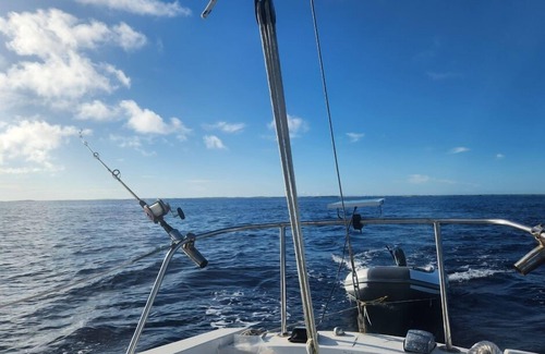 Stocking Island Boat Rental | Enjoy a trip to the Exumas in the Bahamas on a 30' Pearson Sailboat