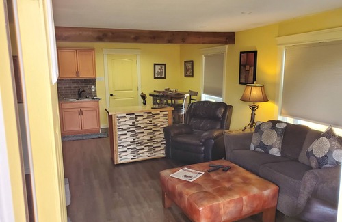 Florence Cottage | Enjoy All the Amenities the Oregon Coast Has to Offer