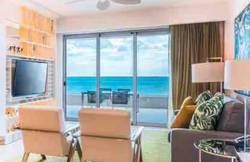Cancun Resort | Enjoy Blanca Garza! High End Resort and Rooms.
