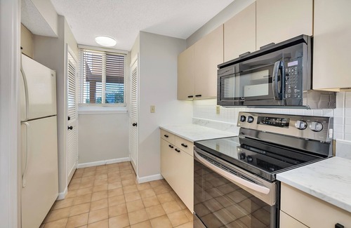 Saint Simons Island Condo | Enjoy Full Resort Access and Ocean Views at KP478!