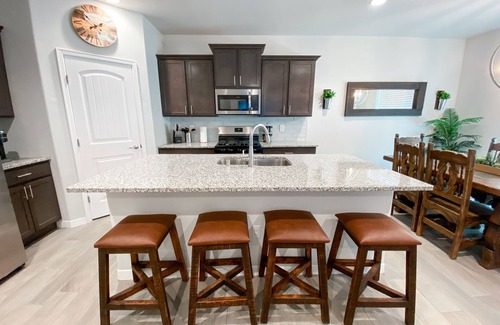 Las Cruces House | ⭐️Enjoy Las Cruces at this Colorful Rustic Home 3BR