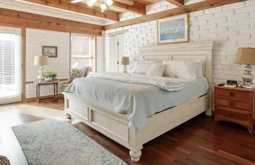 Corrales House | Enjoy the charms of NM in this beautifully cited and furnished home