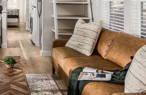 Tracy City House | Enjoy the lake & mountain retreat at The Water & Woods Tiny Home