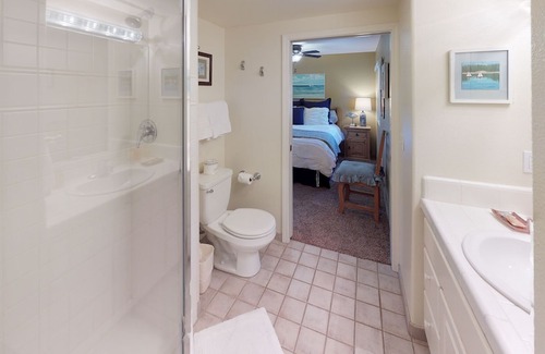 Kings Beach Condo | Enjoy the Lakeview! Complex centrally located in Kings Beach, right on the Lake!