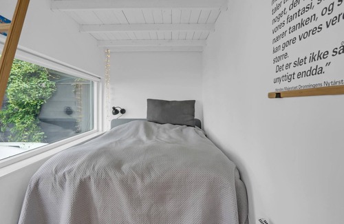 Assens House | Enjoy this beautiful cottage in rare and unique location with private access to the beach.