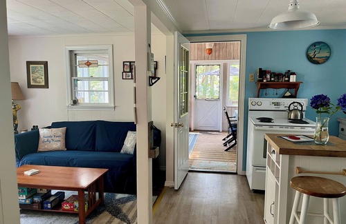 North Eastham Cottage | Enjoy this Hidden Hideaway in a prime, private location!