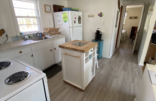 North Eastham Cottage | Enjoy this Hidden Hideaway in a prime, private location!