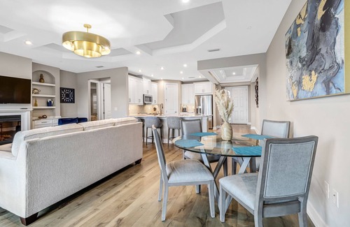 Naples Condo | Enjoy your brand new private 2 bedroom getaway in beautiful Naples Florida.