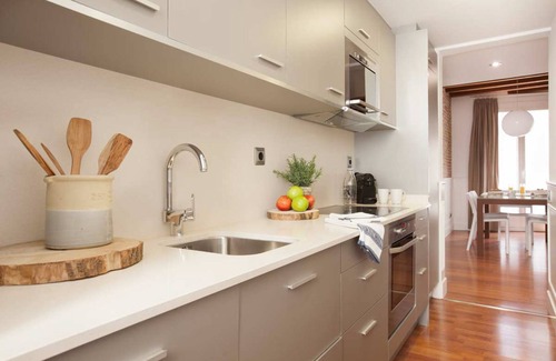 El Born Apartment | Enjoybcn Dali Apartments