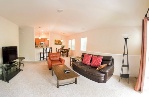 Westchase Condo | Entire 2+2 Executive Condo in Southeast Fort Collins