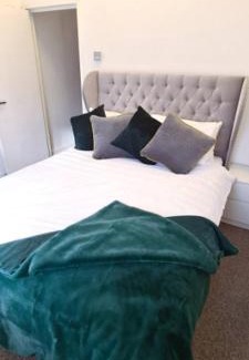 Riverside Apartment | Entire 2 Bed Flat on 3rd floor near City Centre & Stadium