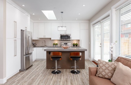 Arbutus Ridge House | Entire and Cozy 2BDR 2BA Home in Kitsilano