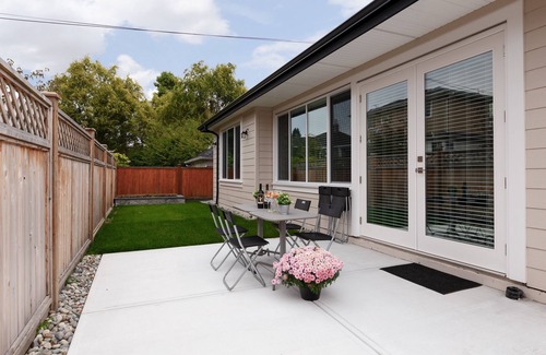 Arbutus Ridge House | Entire and Cozy 2BDR 2BA Home in Kitsilano