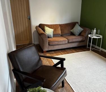 Colchester Apartment | Entire Apartment super king bed close to Town Centre